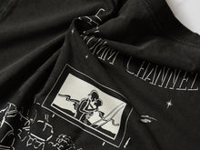 画像をギャラリービューアに読み込む, New!! Alien Town drive-in theater T-Shirt
